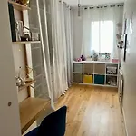 Flat With 3 Bedrooms 90 M2 Balcony And Parking, Subway Station Riquet *