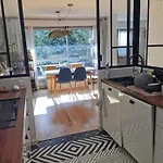 Flat With 3 Bedrooms 90 M2 Balcony And Parking, Subway Station Riquet Apartment *