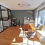 Flat With 3 Bedrooms 90 M2 Balcony And Parking, Subway Station Riquet Apartment Paris