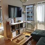 Flat With 3 Bedrooms 90 M2 Balcony And Parking, Subway Station Riquet
