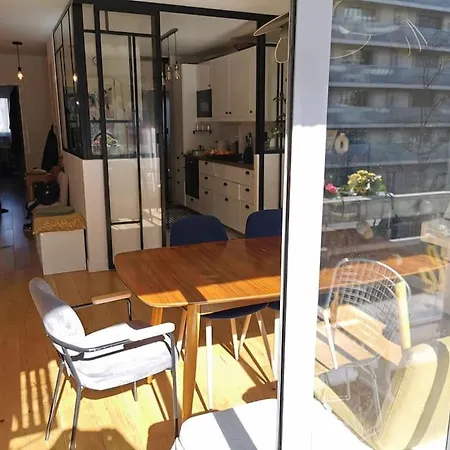 Flat With 3 Bedrooms 90 M2 Balcony And Parking, Subway Station Riquet *
